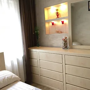 Newly Renovated House Тбилиси